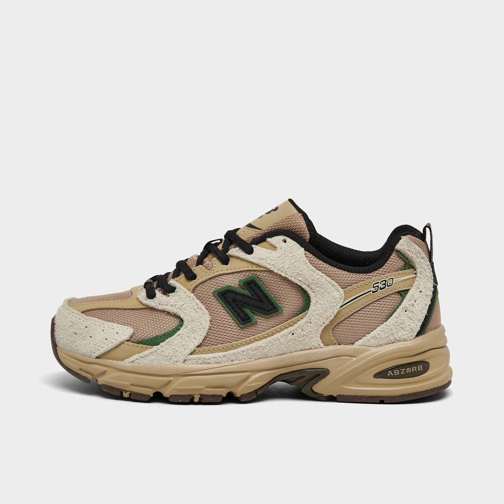 New Balance 530 Casual Sneakers in color Linen License